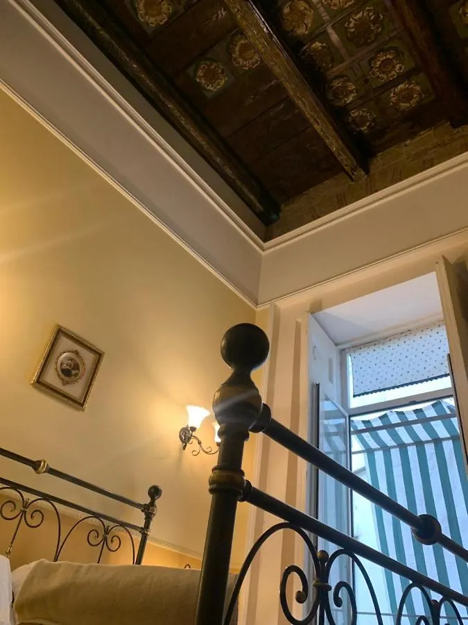 *** Guest house Hotel Pignatelli Napoli Italy
