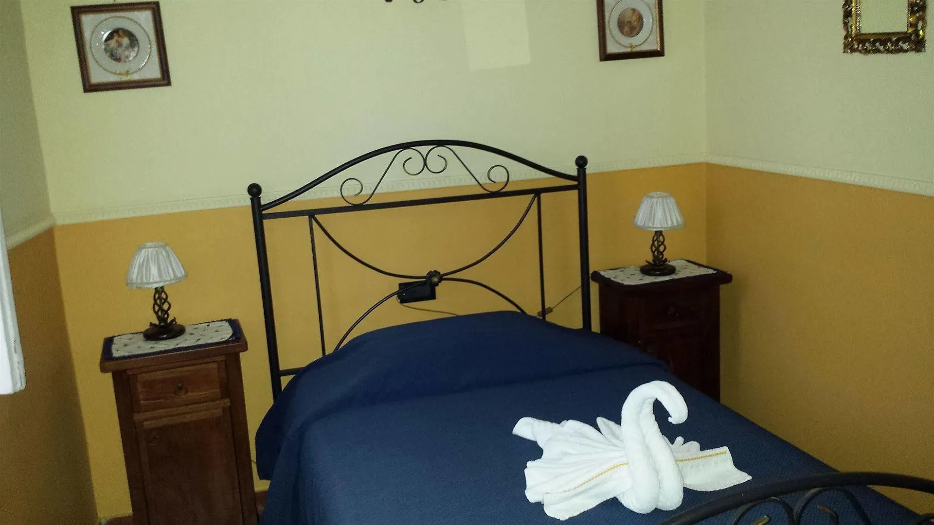 Hotel Pignatelli Napoli נאפולי