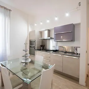 Mamo - Amalia Piazza Signoria Apartamento